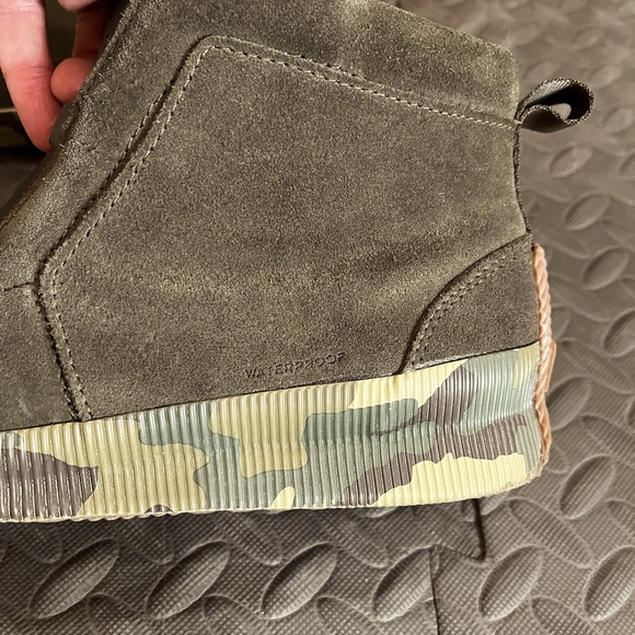 Sorel women’s boots - Picture 5 of 6